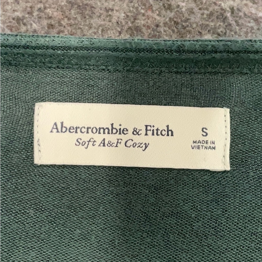 Abercrombie & Fitch Forest Green cardigan - Picture 3 of 3
